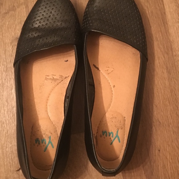 Shoes Very Well Worn Smelly Womens Work Flats Poshmark